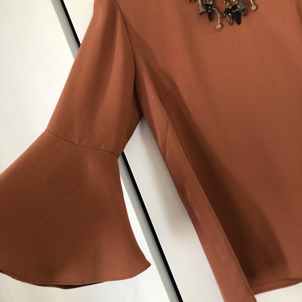 Beautiful top 😍 - Picture 3 of 5